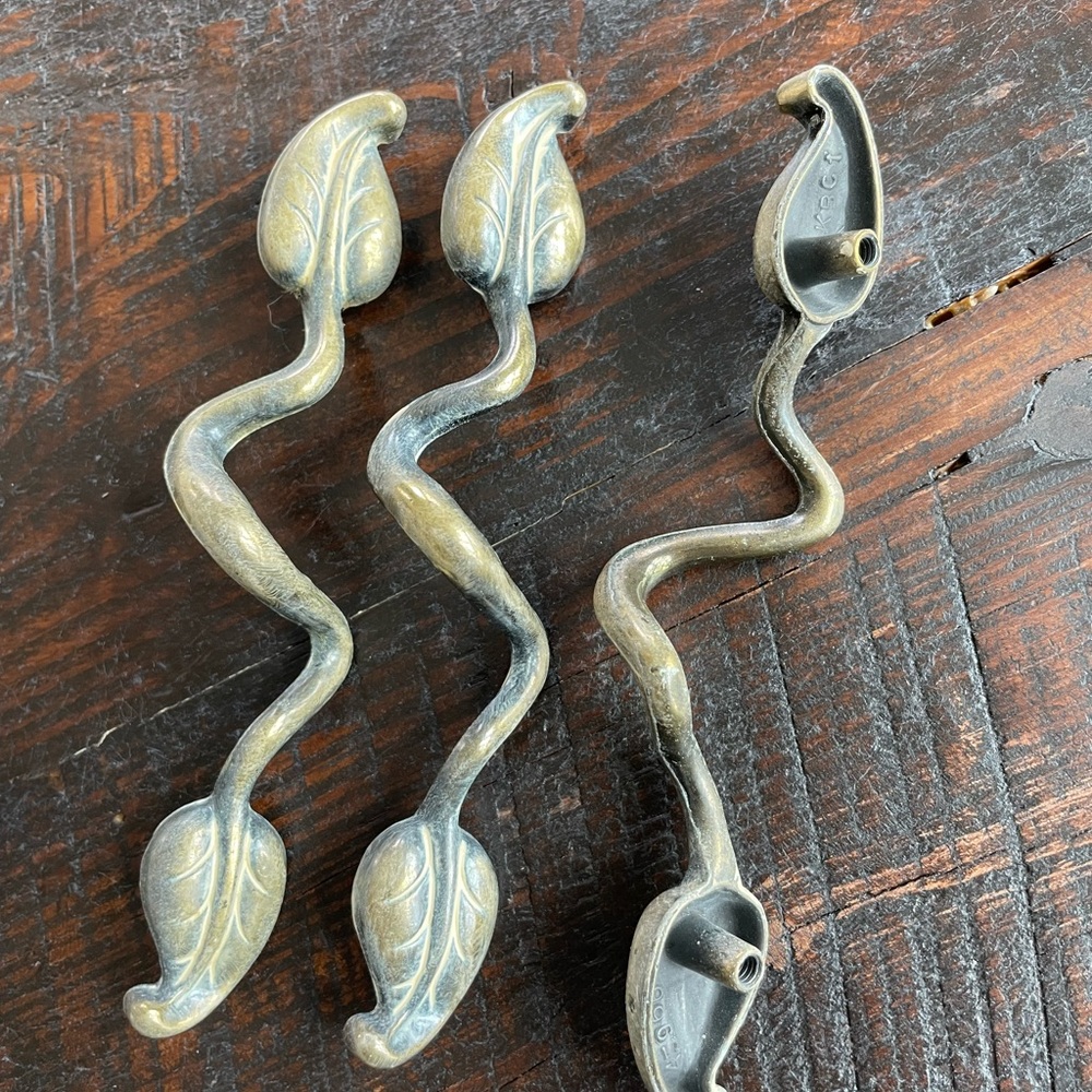 Brass ivy cabinet pulls